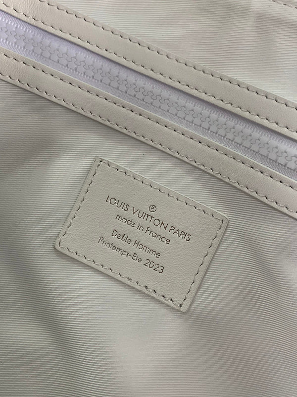 LOV - Luxurious Totes - 267