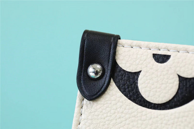 Lux-Totes - LOV Bags - 1021