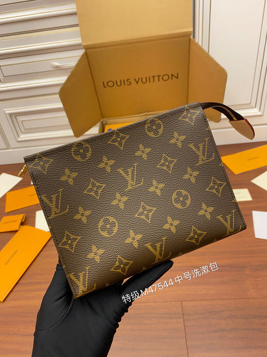 LOV - Luxurious Totes - 2154