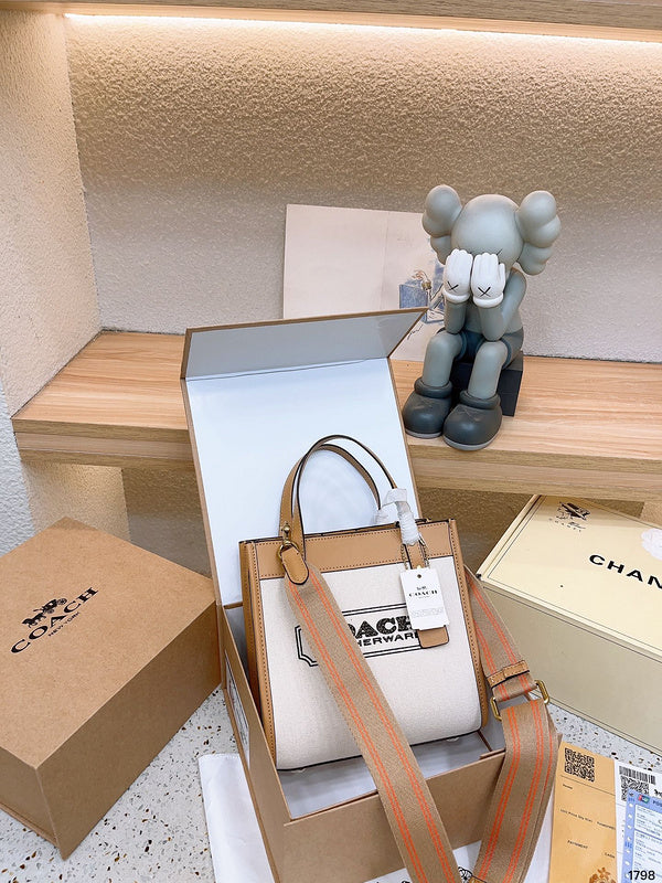 Luxurious Totes - CCH2 Bags - 013