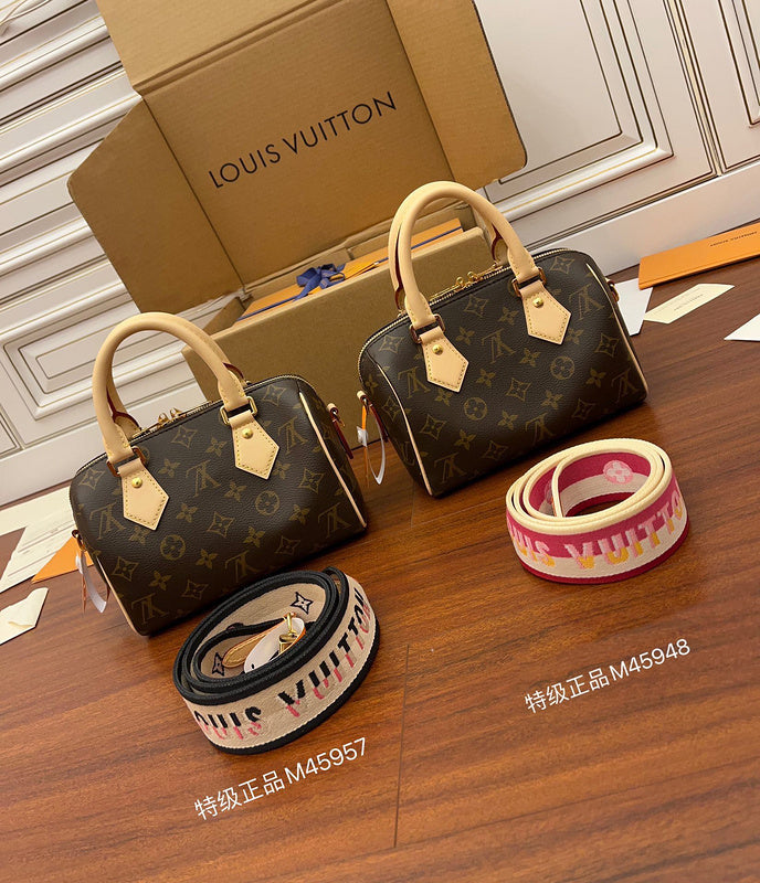 LOV - Luxurious Totes - 1168