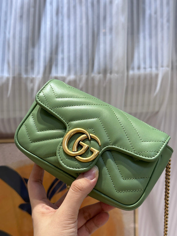 GUI - Luxurious Totes - 320