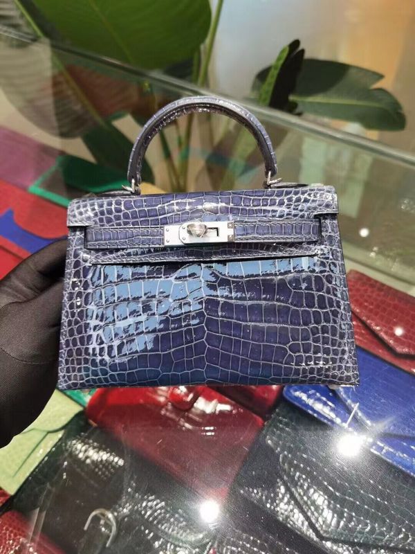 HMS - Luxurious Totes - 026