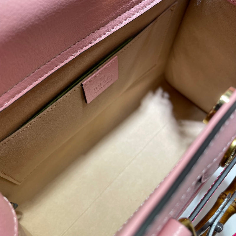 GUI - Luxurious Totes - 400