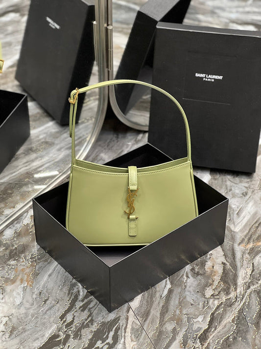 Luxurious Totes - Latest - 8123
