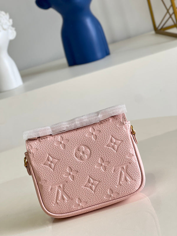 LOV - Luxurious Totes - 1698