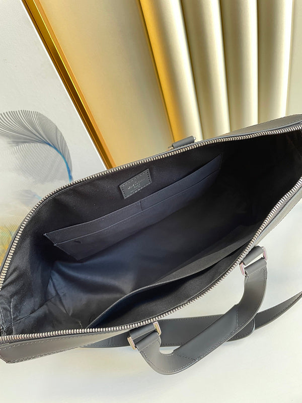 LOV - Luxurious Totes - 1841
