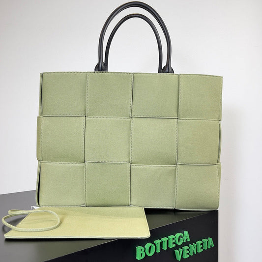 Luxurious-Totes - BV Bags - 688