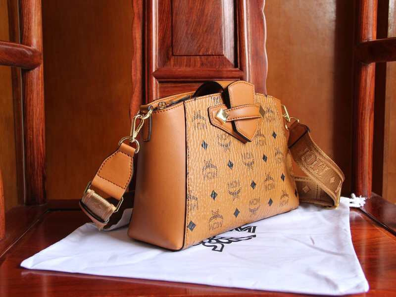 Luxurious Totes - Latest - 7850
