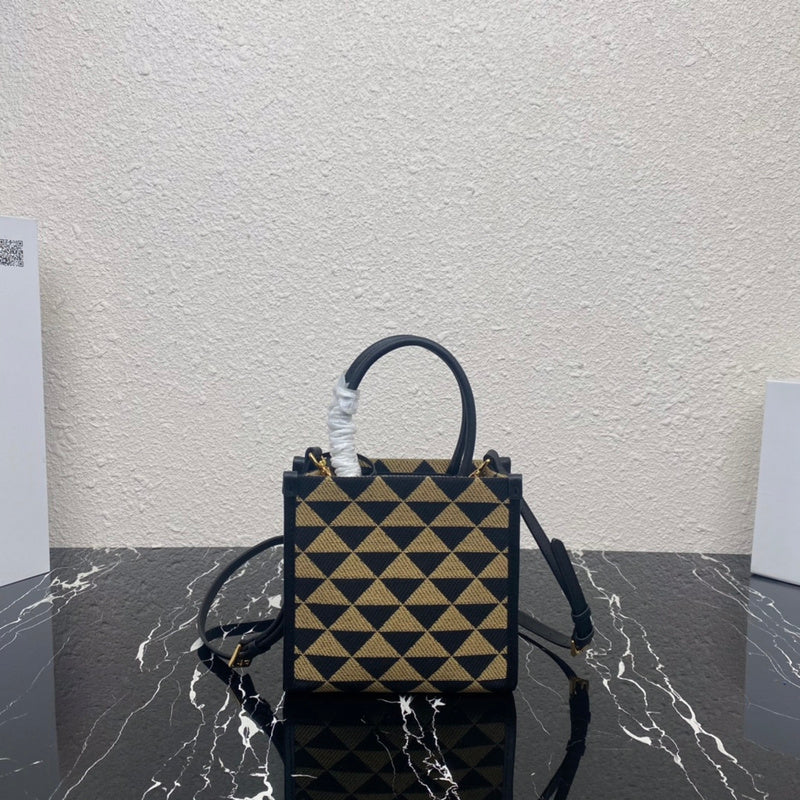 Luxurious Totes - Latest - 4572