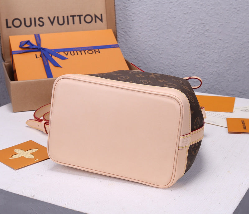 LOV - Luxurious Totes - 1826