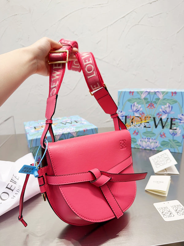 Luxurious Totes - LW-CH Bags - 016