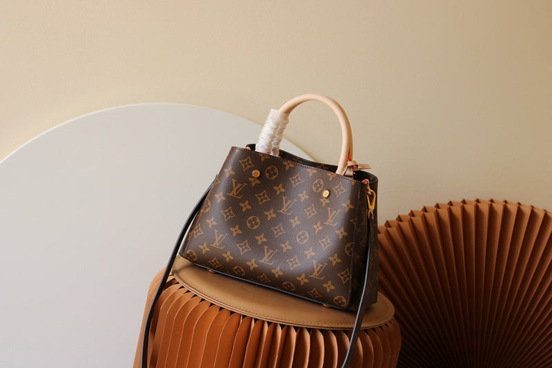 LOV - Luxurious Totes - 1802