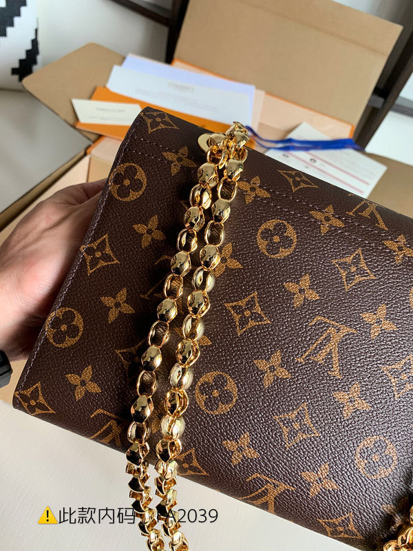 Luxurious Totes - Latest - 3553