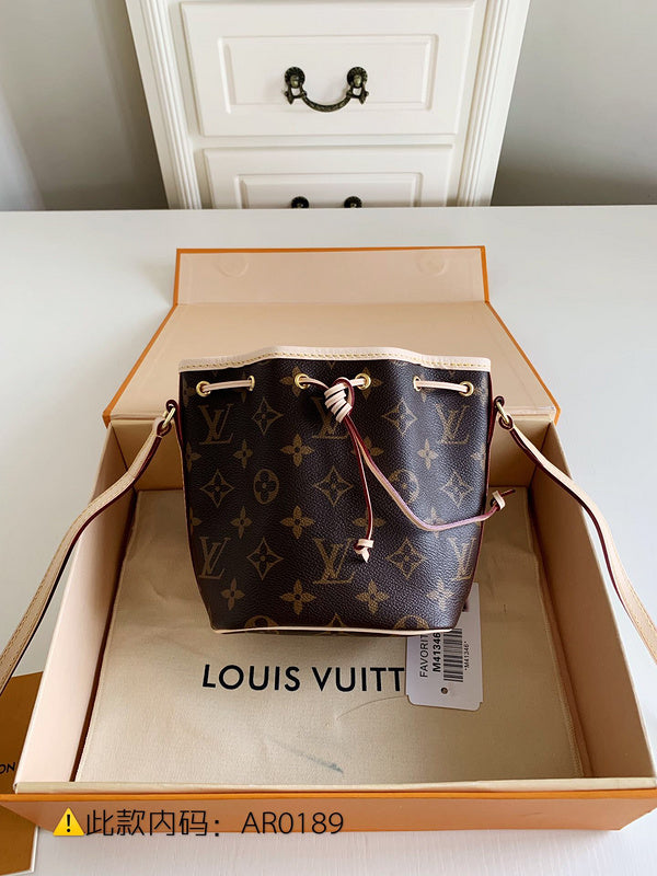 Luxurious Totes - Latest - 9758