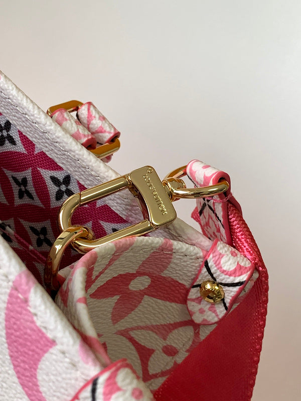 LOV - Luxurious Totes - 061