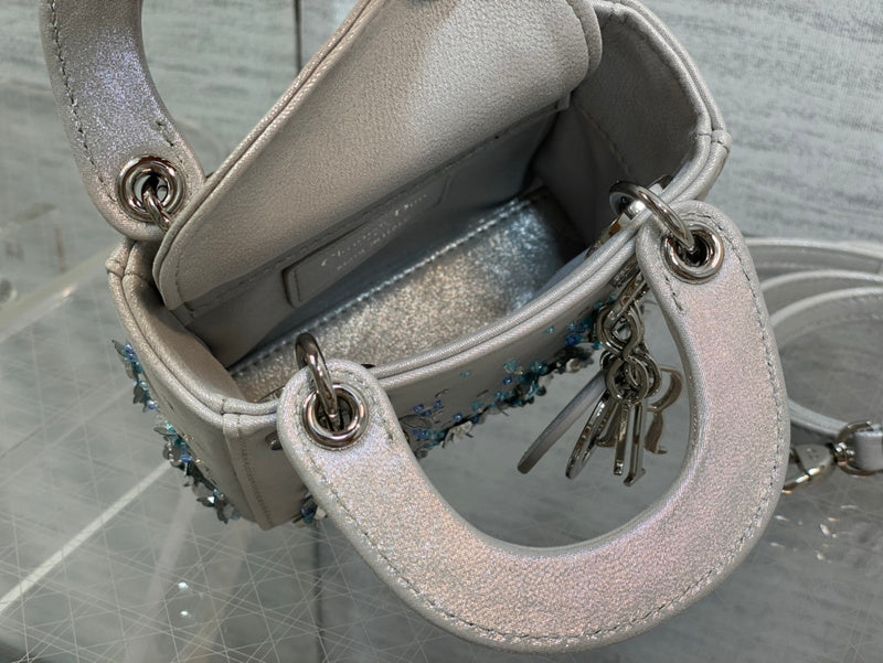 Luxurious Totes - Latest - 6397