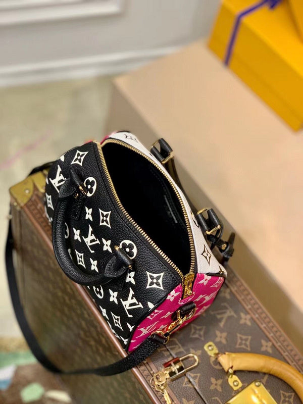 LOV - Luxurious Totes - 1745