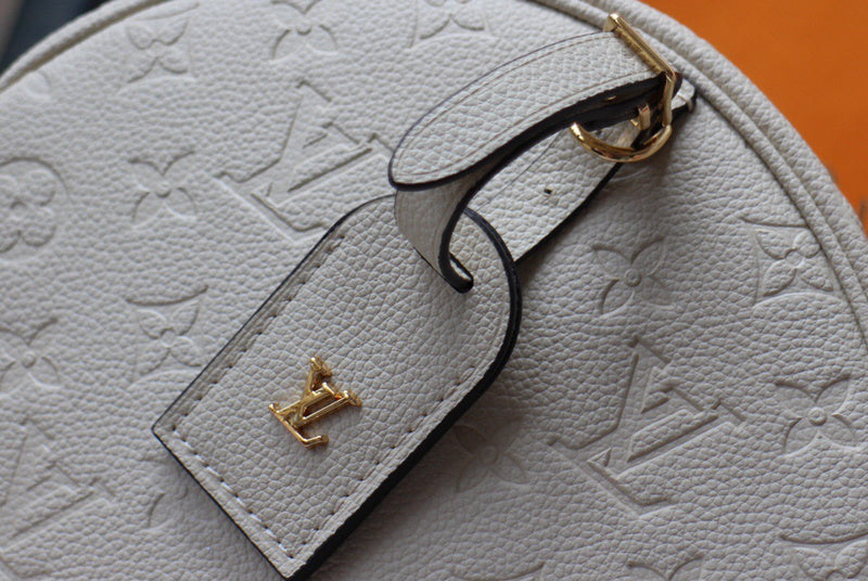 Luxurious Totes - Latest - 2062