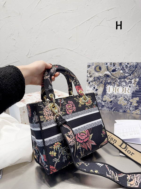 Luxurious Totes - DOR2 Bags - 224