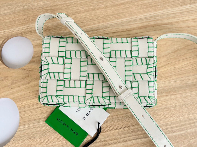 Luxurious-Totes - BV Bags - 1052