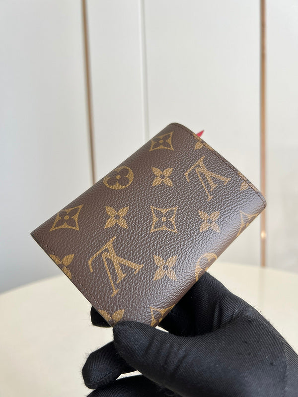 LOV - Luxurious Totes - 1869