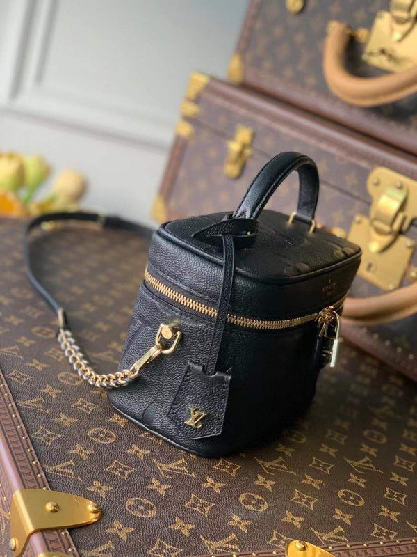 LOV - Luxurious Totes - 2471