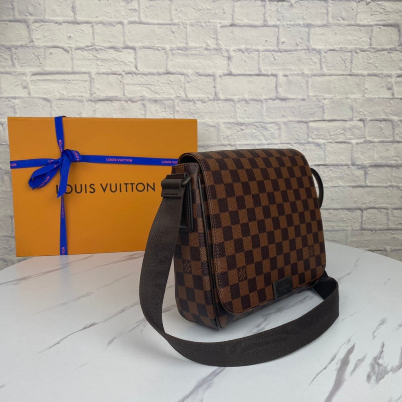 LOV - Luxurious Totes - 1602