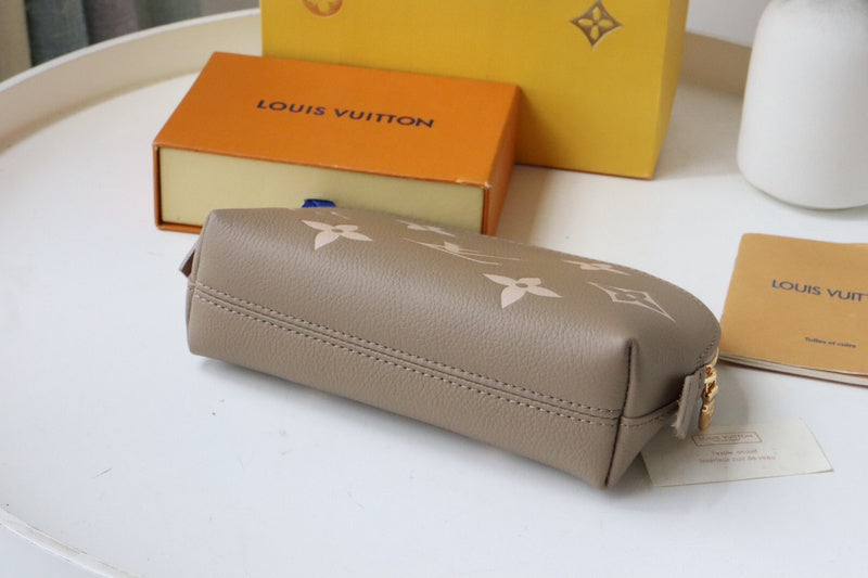 LOV - Luxurious Totes - 2230