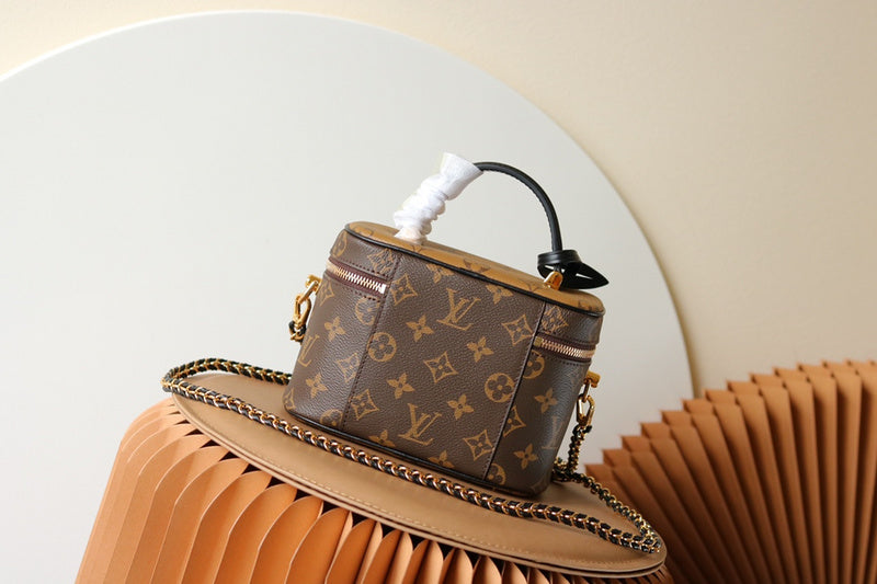 LOV - Luxurious Totes - 2070