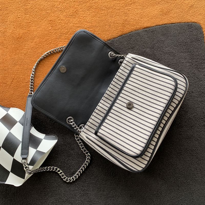 Luxurious Totes - Latest - 8089