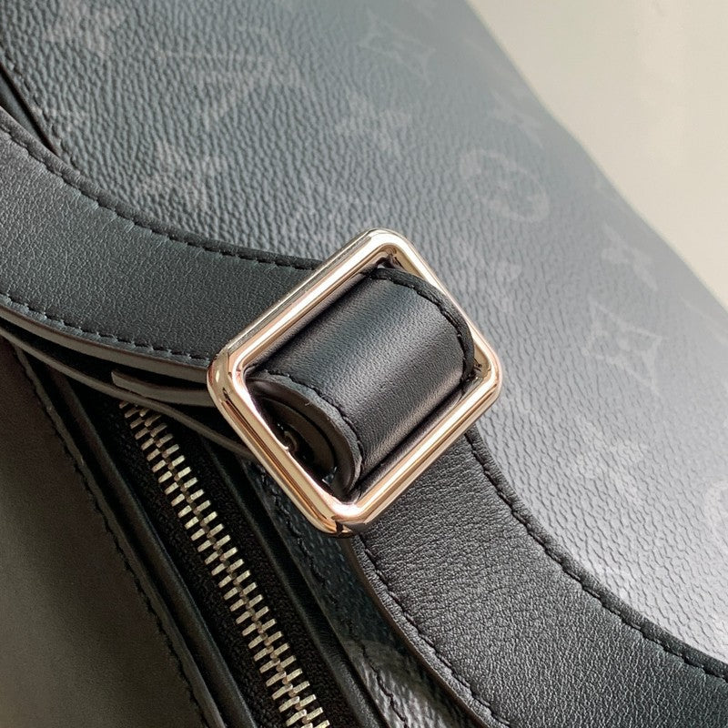 LOV - Luxurious Totes - 1684