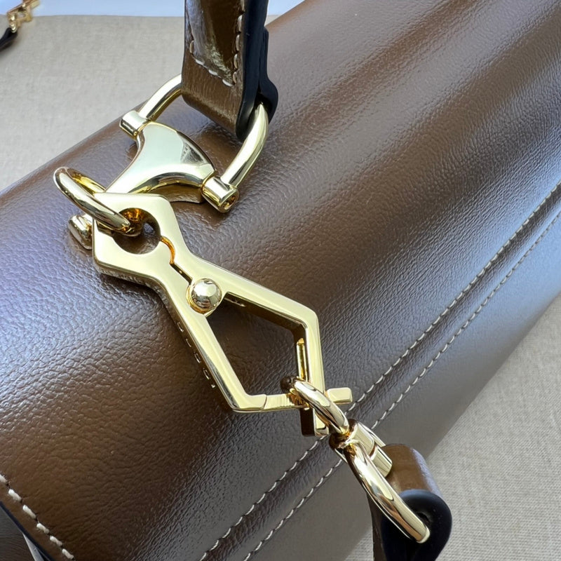 GUI - Luxurious Totes - 565