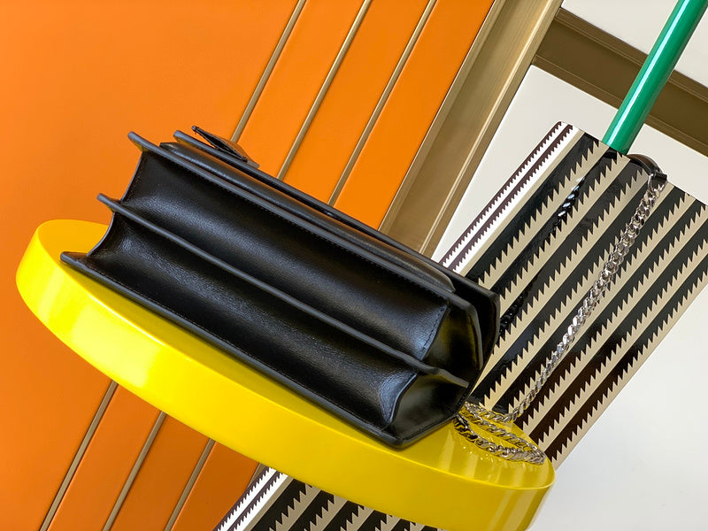 Luxurious Totes - Latest - 8611
