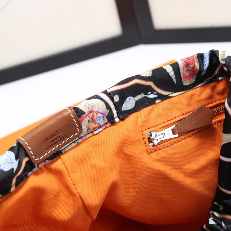 Luxurious Totes - Latest - 6734