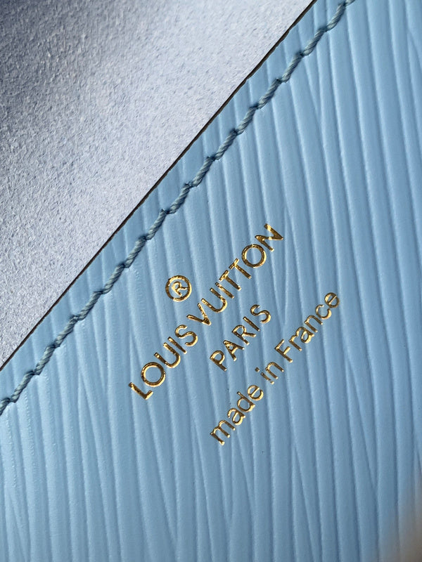 LOV - Luxurious Totes - 1506