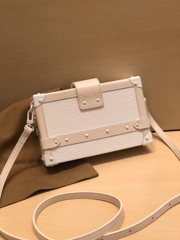 LOV - Luxurious Totes - 2621