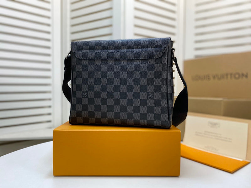 LOV - Luxurious Totes - 2508