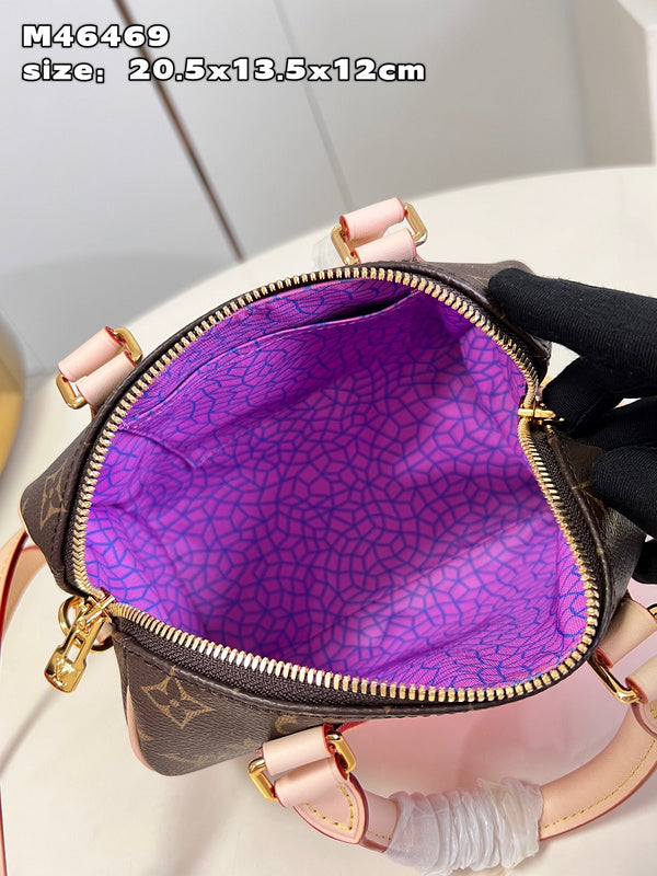 LOV - Luxurious Totes - 316