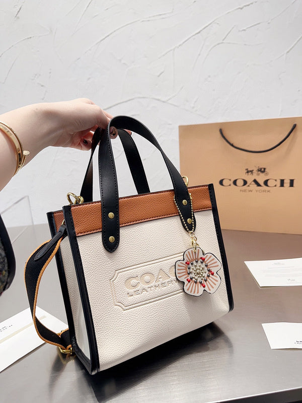 Luxurious Totes - CCH2 Bags - 136