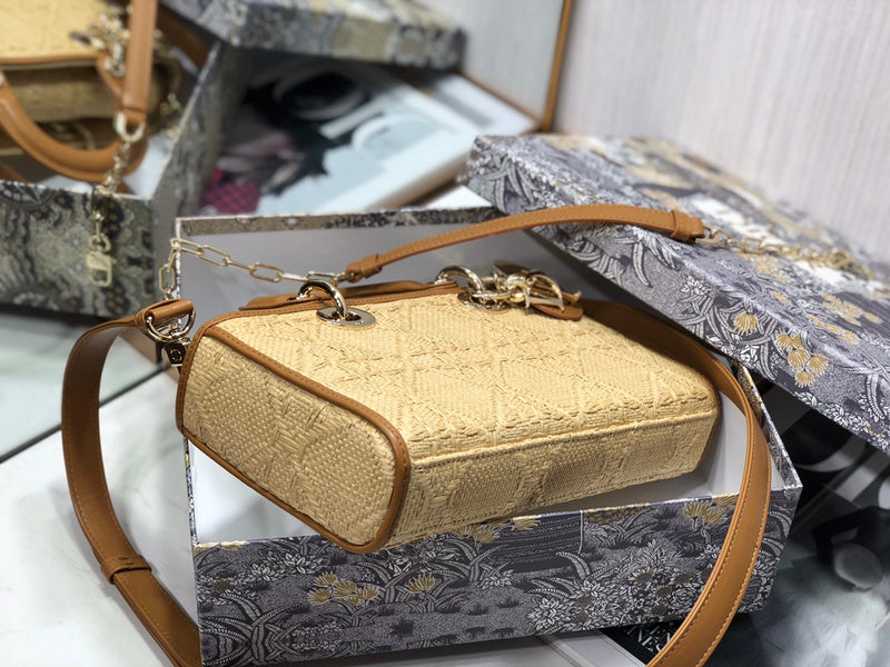 Luxurious Totes - Latest - 6454