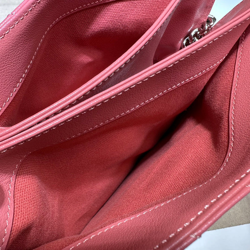 GUI - Luxurious Totes - 147