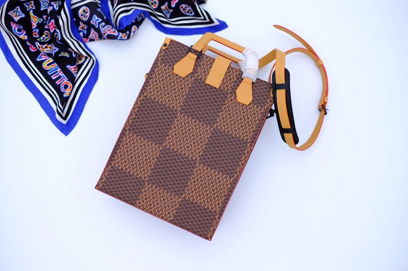 LOV - Luxurious Totes - 2619
