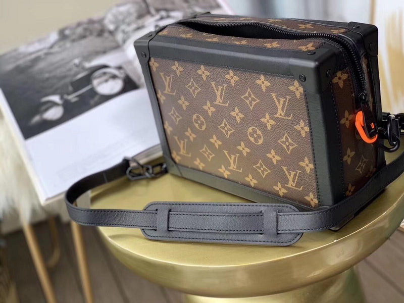 LOV - Luxurious Totes - 443