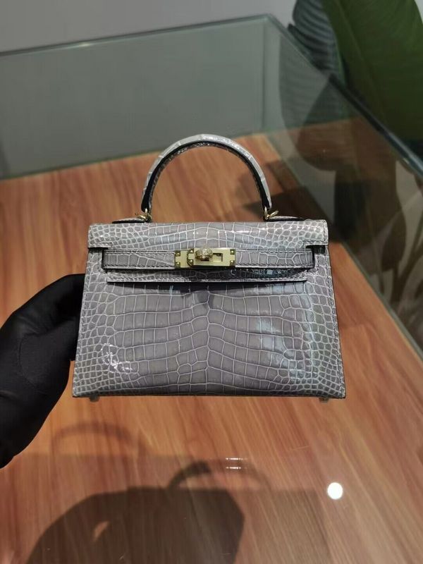 HMS - Luxurious Totes - 006