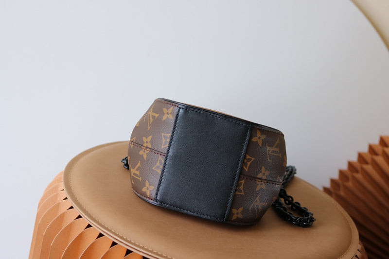 LOV - Luxurious Totes - 1803