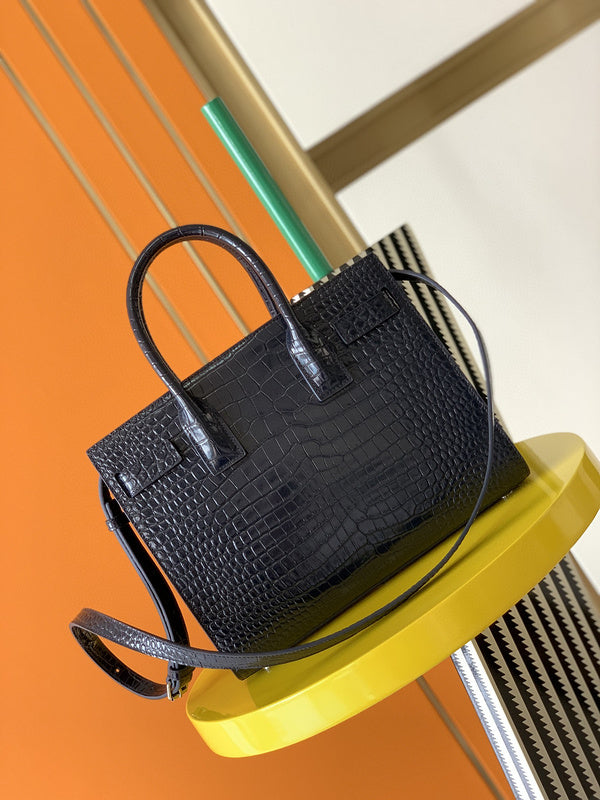 Luxurious Totes - Latest - 8865