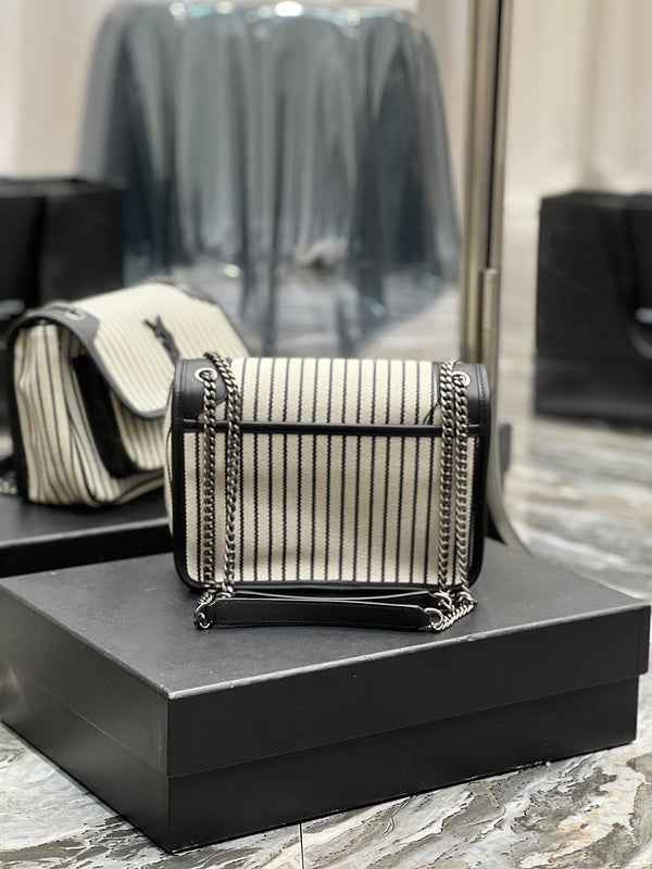 Luxurious Totes - Latest - 8113