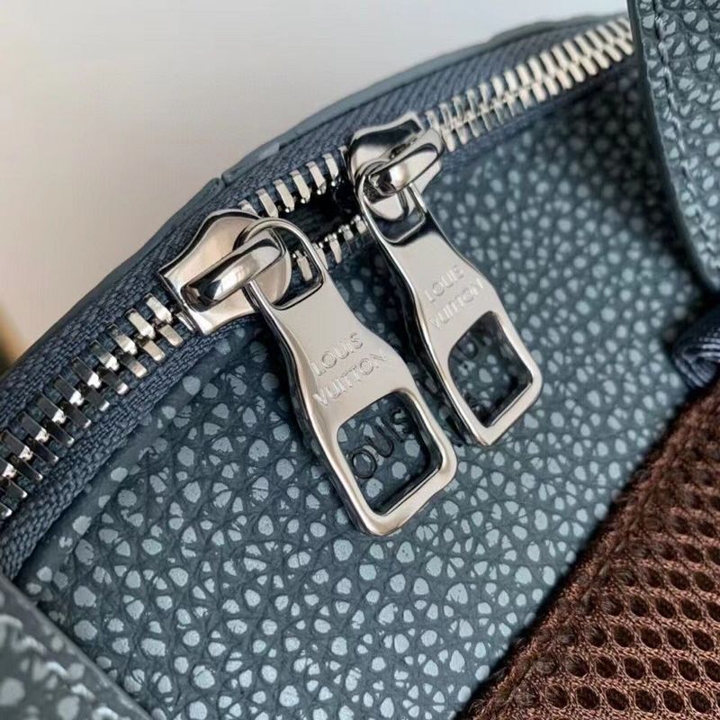 LOV - Luxurious Totes - 1076