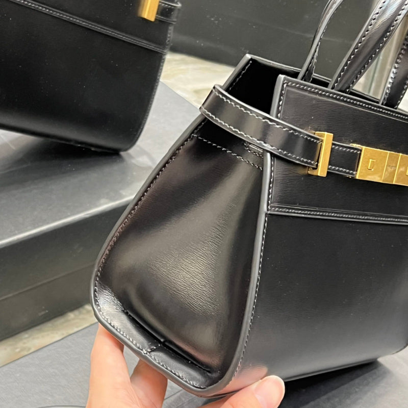 Luxurious Totes - Latest - 8252